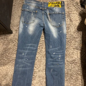 Dsquared2 jeans  - Jeans från Dsquared2, använda men fof i bra skick👍