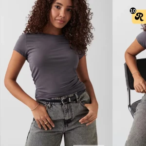 T-shirt  - Säljer denna T-shirten från Gina tricot i storlek M men sitter som S också🤍