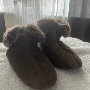 Newport Aspen Brown Bear - Nypris 799kr Stått hemma mest som prydnad. 