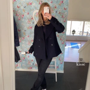 Kapp - Fin kappa från ellos. Lite oversized i storleken skulle jag säga