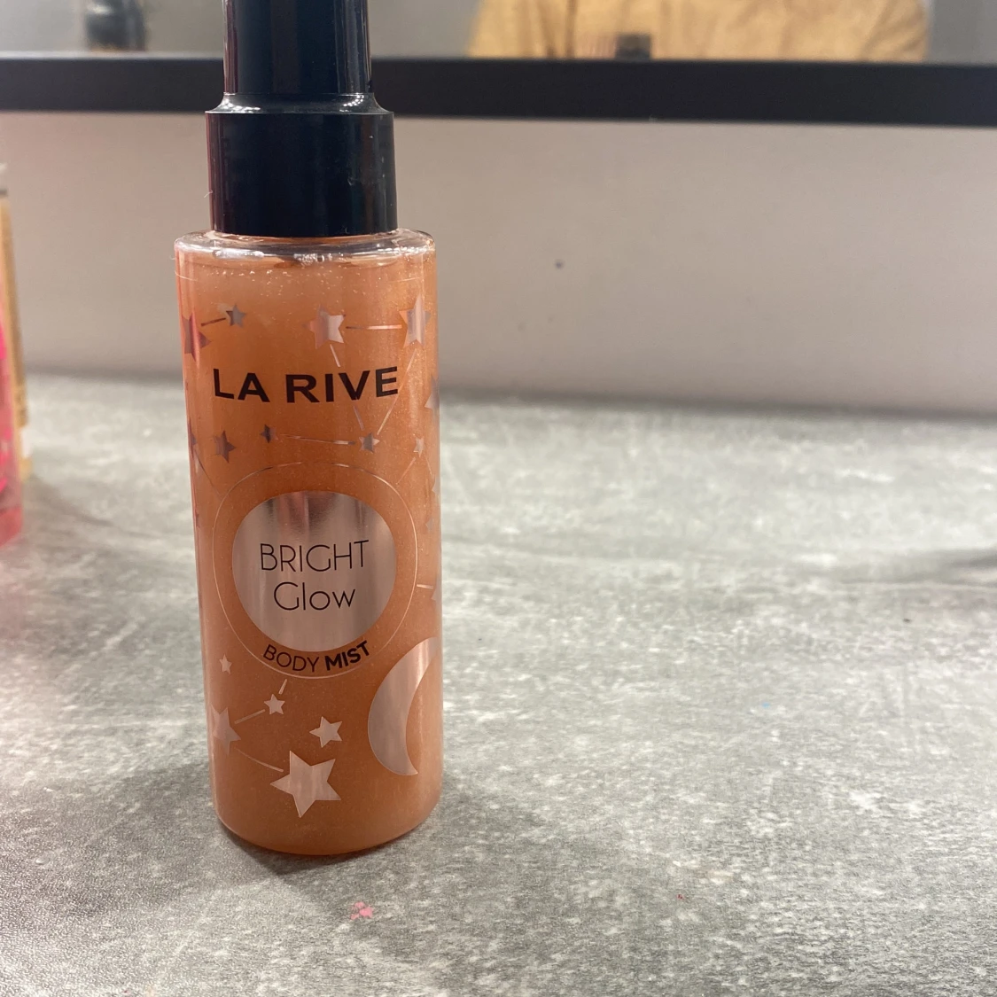 La Rive Bright Glow Body Mist