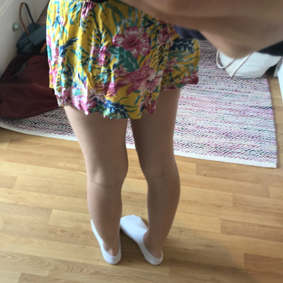 Färgglada blommiga shorts - 90