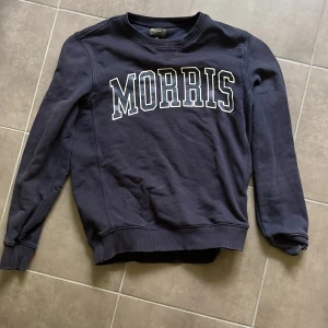Morris tröja - Morris sweatshirt i storlek S men passar M också Skick:8/10