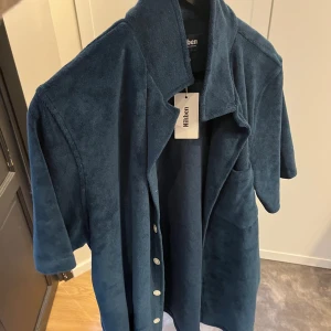 Nikben - Helt nytt frotté kit från Nikben, tags kvar.  Ny pris 2200kr  Strlk M 