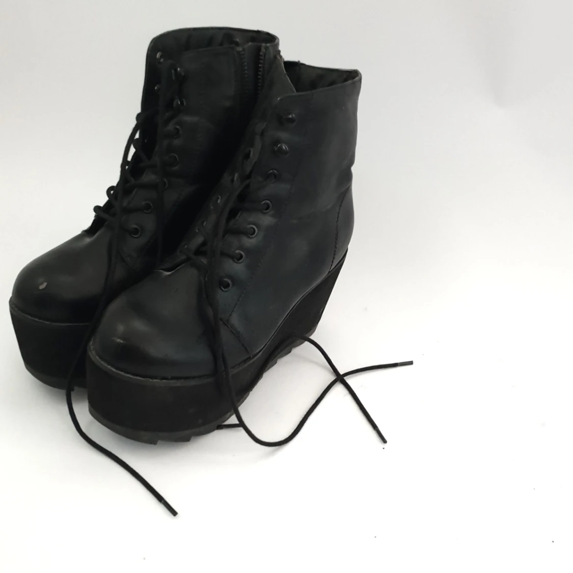 Svarta platforms - 90