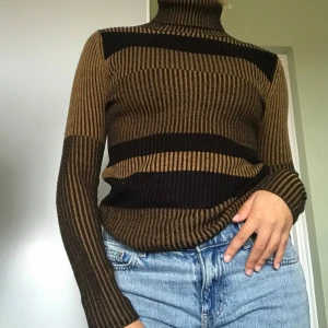 Turtleneck - Köpt secondhand. Fint skick✨