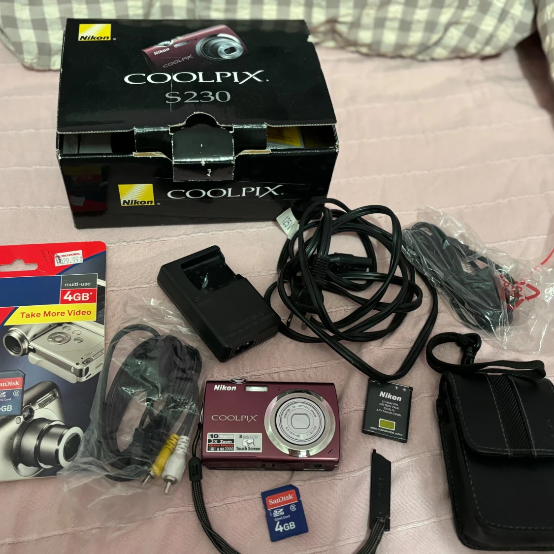 Nikon Coolpix s230 - 90