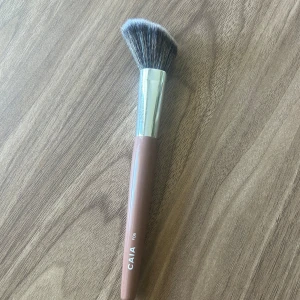 Caia sminkborste  - F06