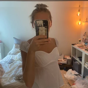 Söt topp - Söt topp som aldrig är använd ifrån Nelly 