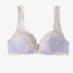 Intimissimi bh💜 - Säljer denna superfina bh från Intimissimi då den inte passar mig längre💜finns inte kvar på hemsidan längre och är i fint skick🥰