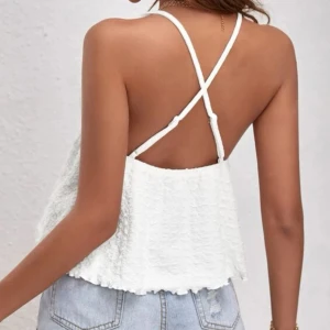 Topp - Topp i storlek M. Använd fåtal gånger ovh bra skick😋