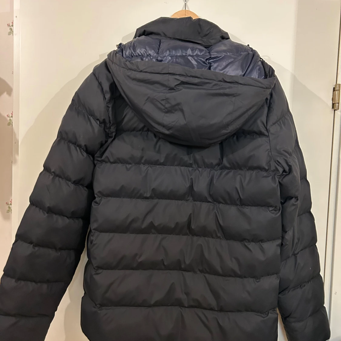 Svart dunjacka från GANT - 90