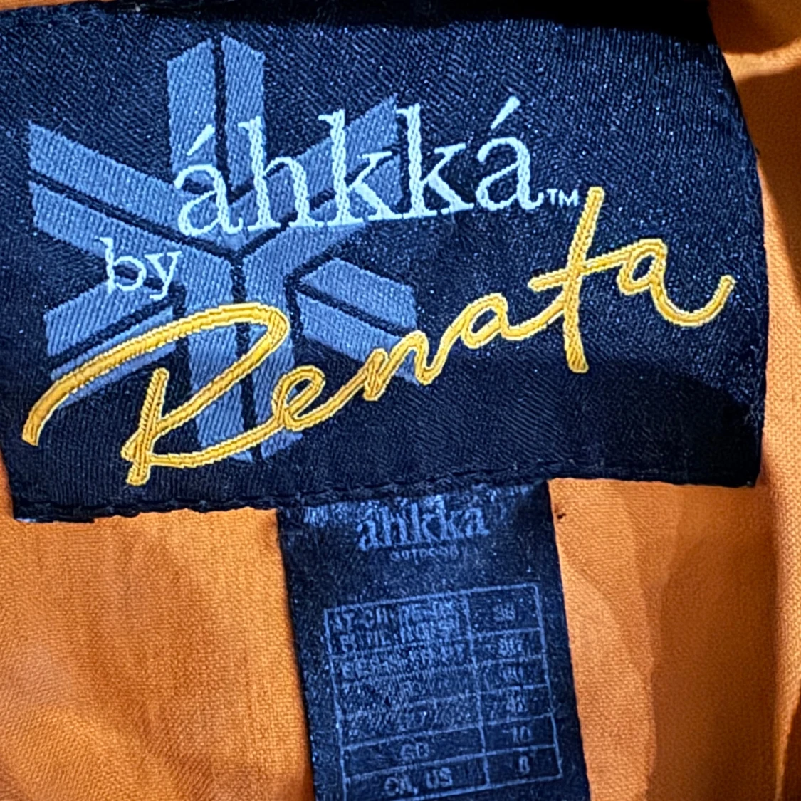 Orange jacka från Áhkká by Renata - 92