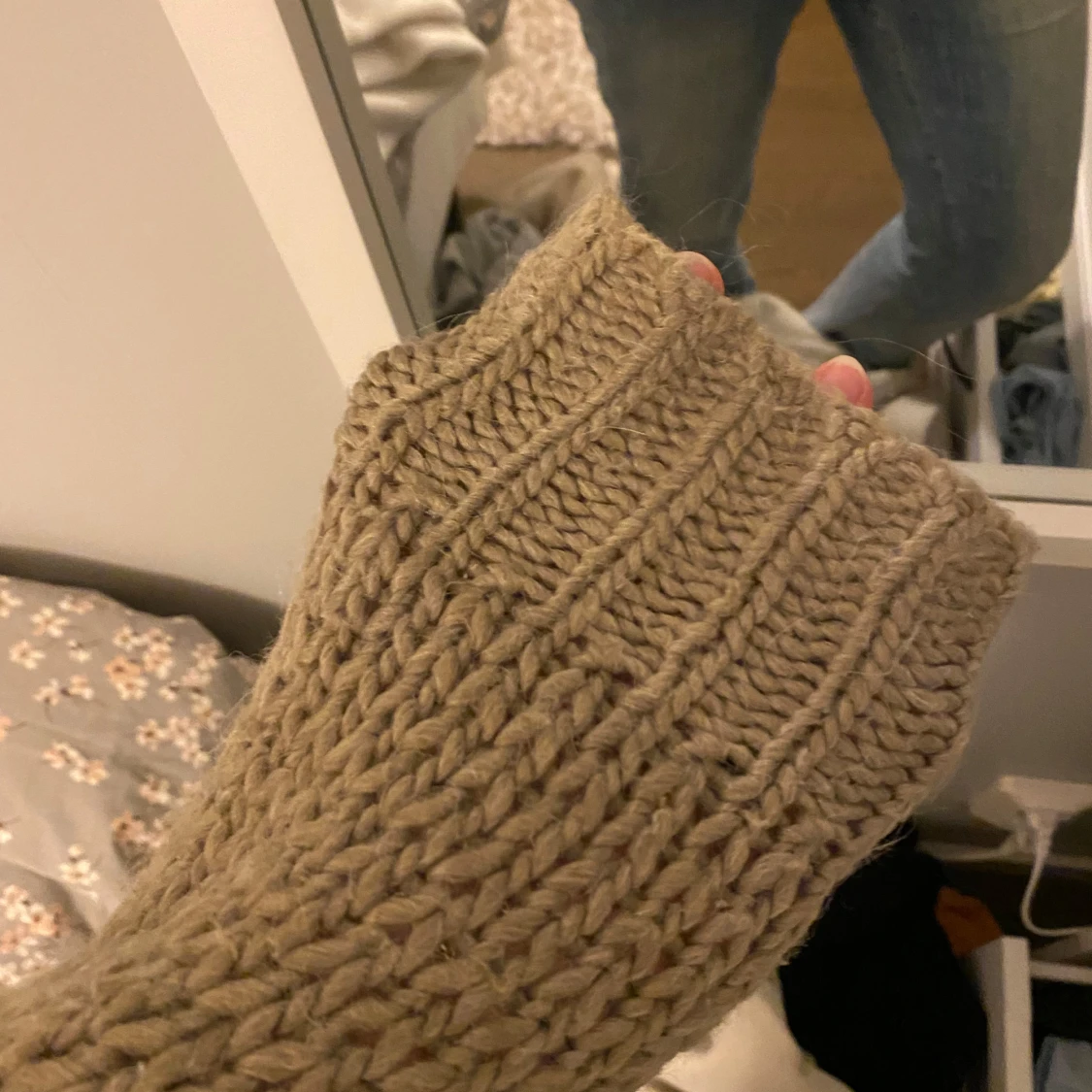 Beige stickad kofta från Acne - 92