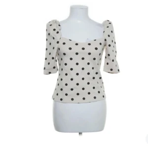 Prickig topp - Jätte söt topp som inte kommer till användning💓💓