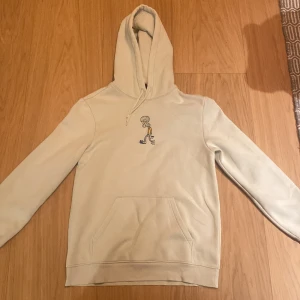 Svampbob hoodie H&M - En svampbob hoodie från H&M