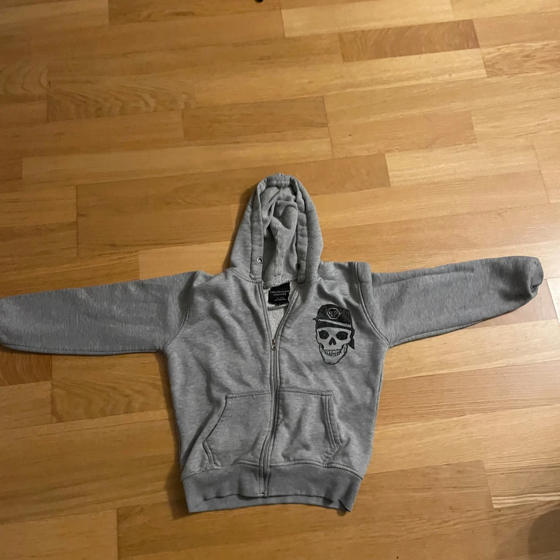 Grå hoodie från Philipp Plein - 1
