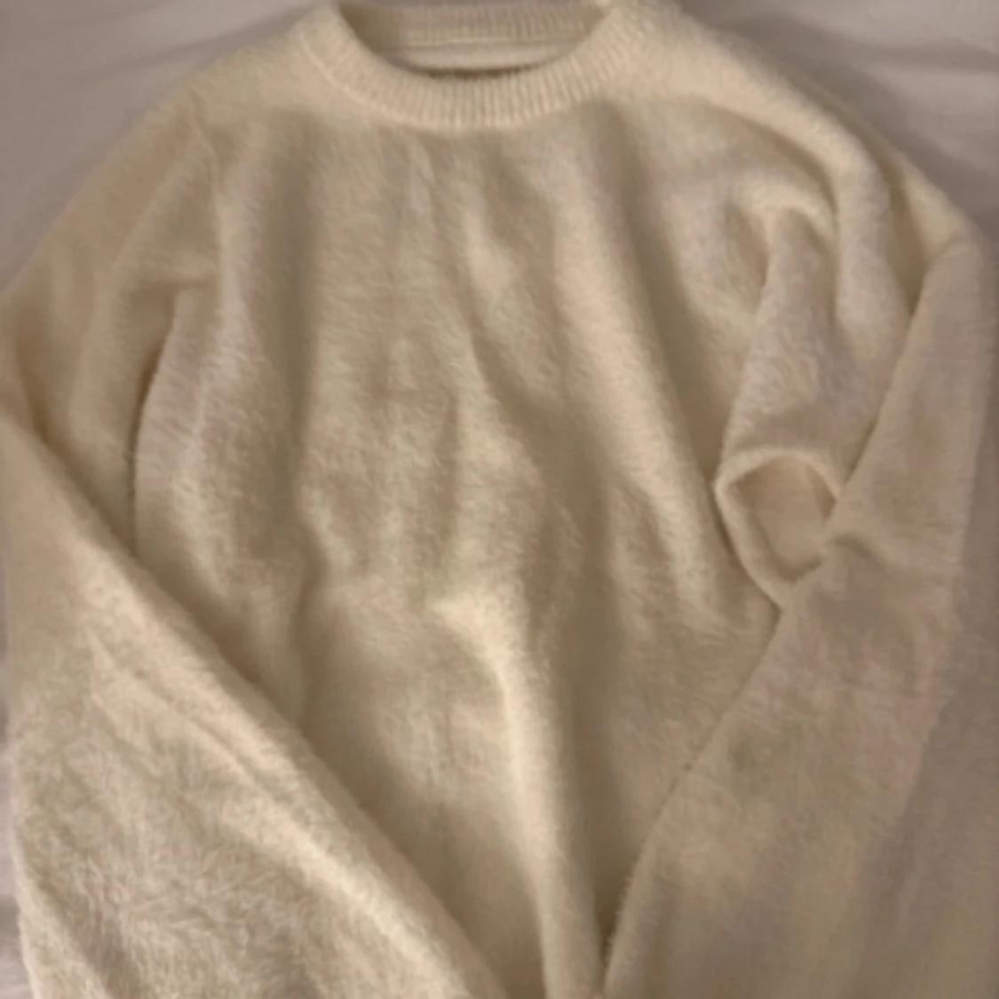 Vit stickad tröja  - 90