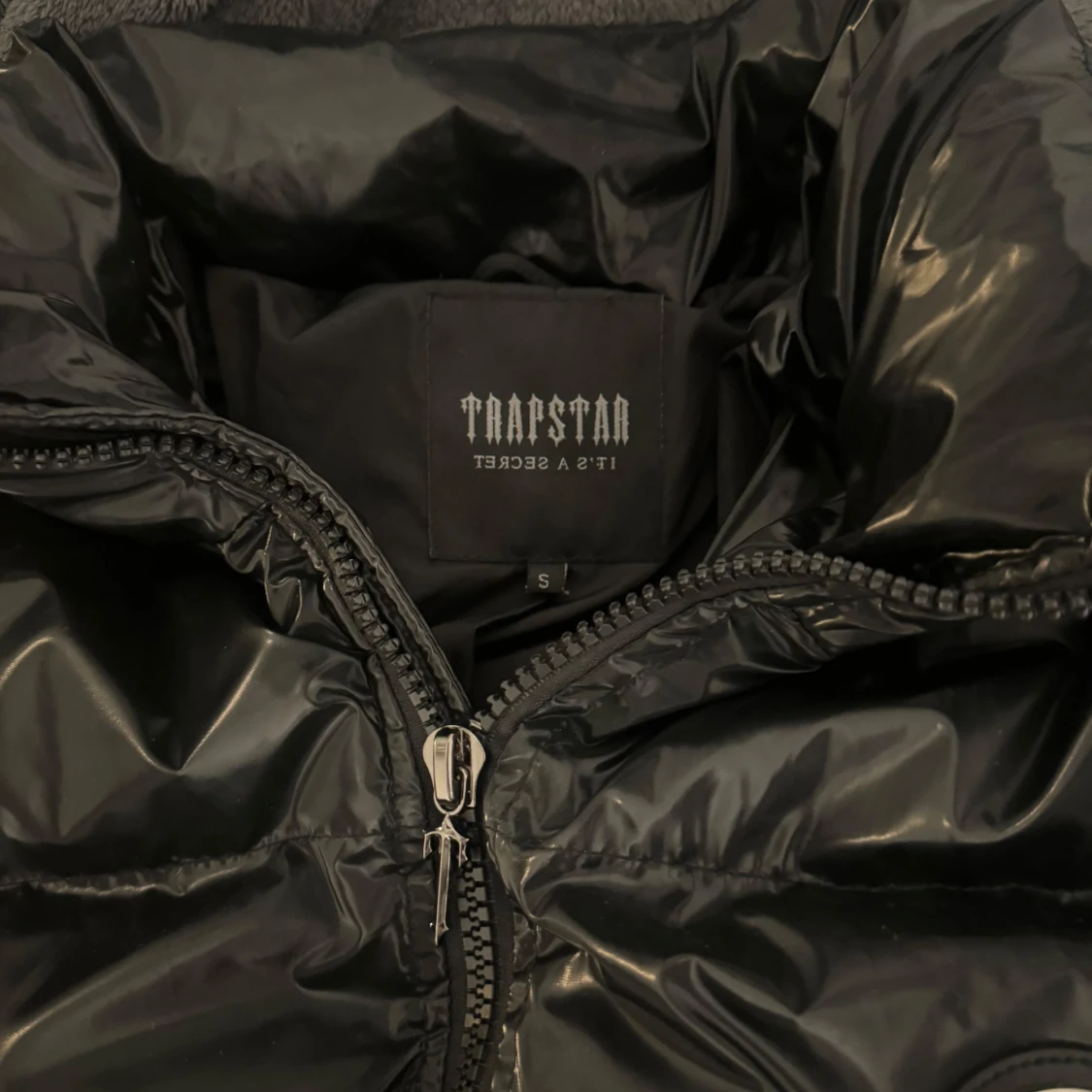 Svart pufferjacka från Trapstar - 2