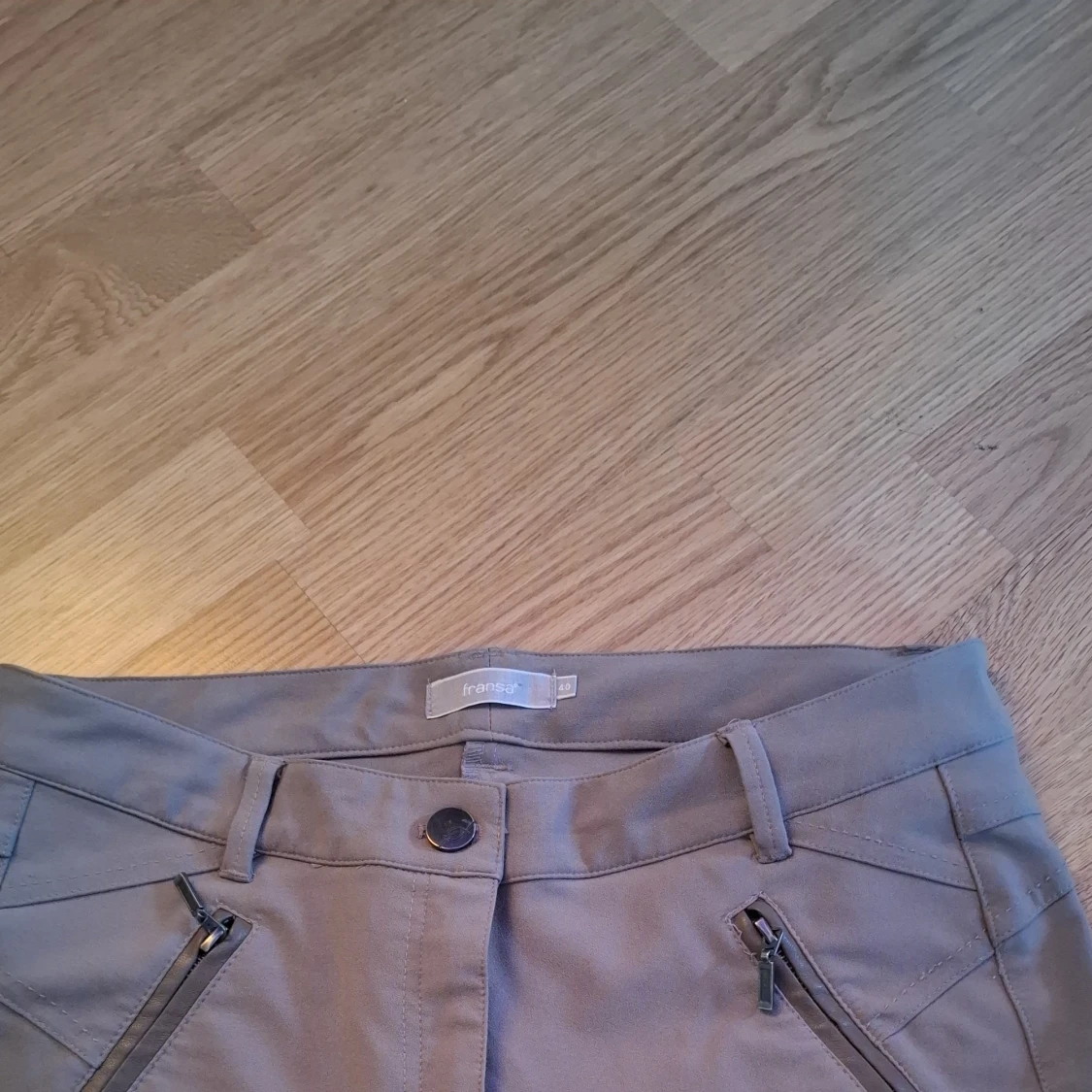 Beige byxor från Fransa - 2