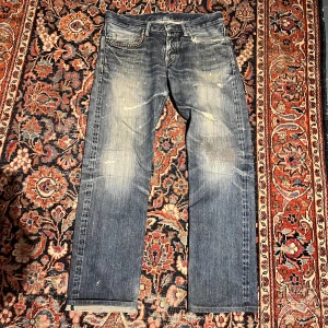 Hysteric glamour jeans! - Säljer otroligt snygga jeans från japanska lyx märket hysteric glamour. Dessa är japansk selvedge vilket är topp kvalitet och tvätten är helt naturlig. Dessa är 100% äkta och köpta direkt från Japan. 