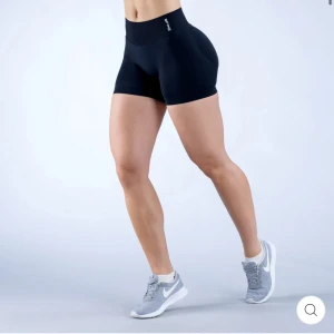 Svarta träningsshorts från dfyne - Dfyne, endast testad 