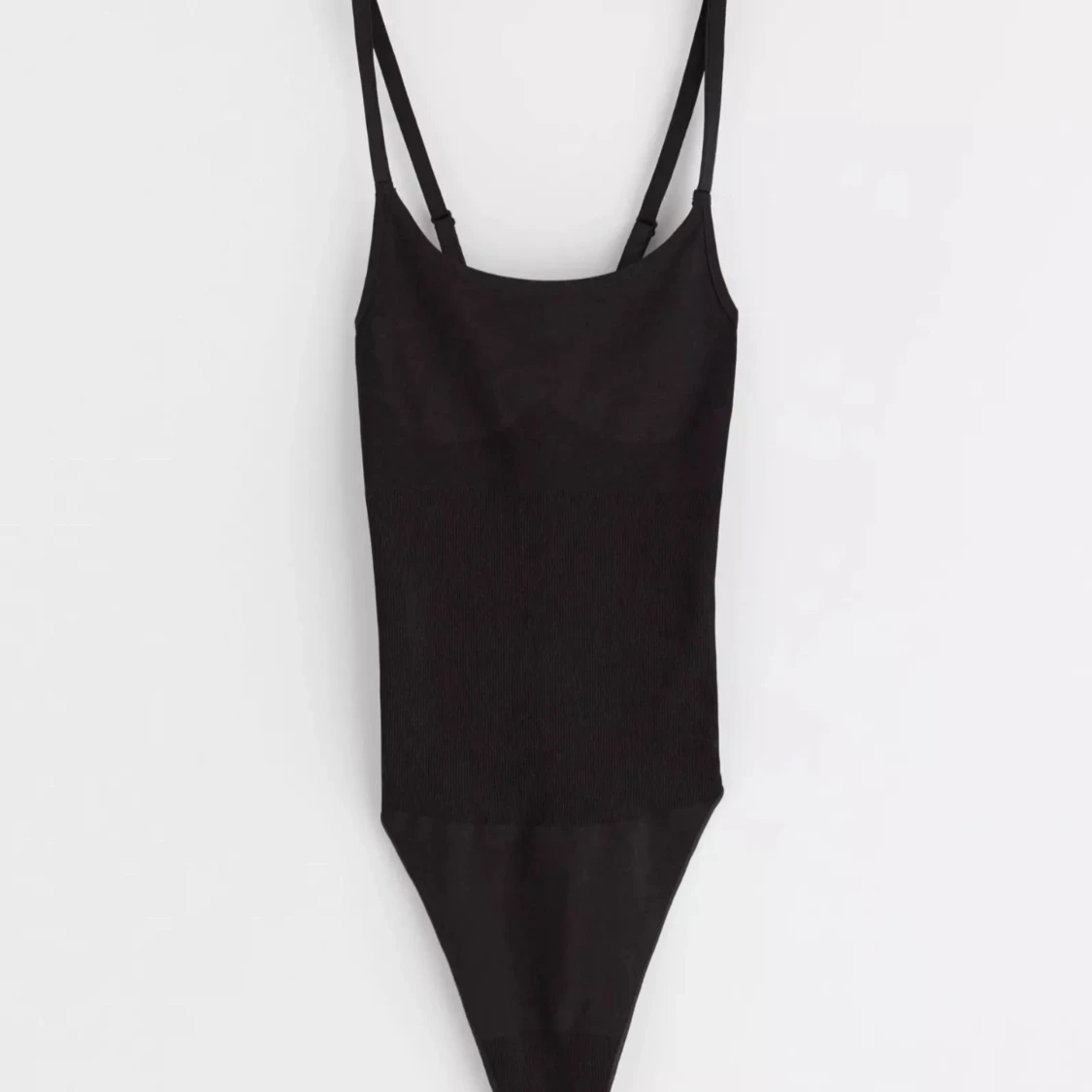 Svart sömlös bodysuit - 1