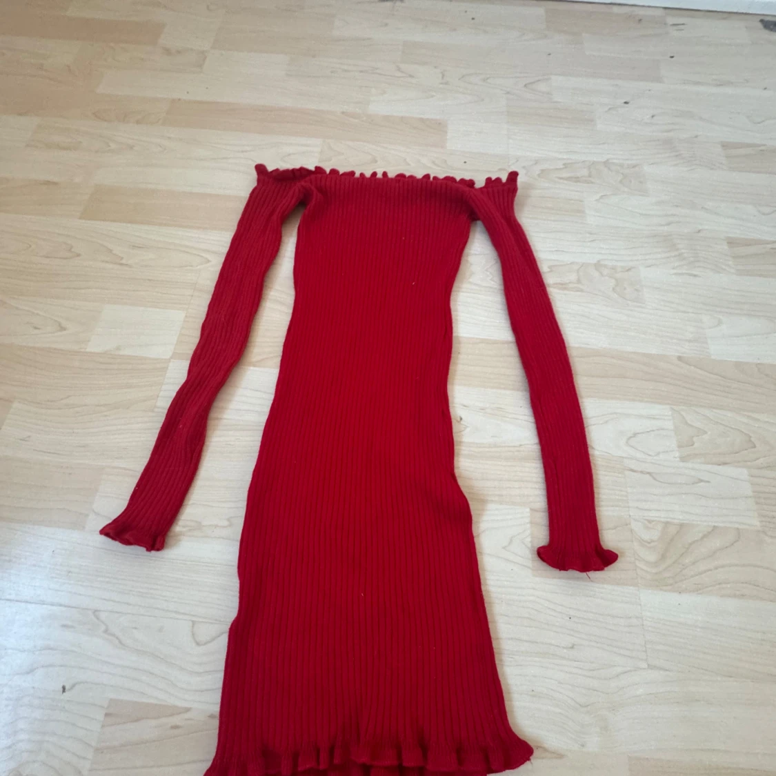 Röd ribbad klänning från FB Sister - 1