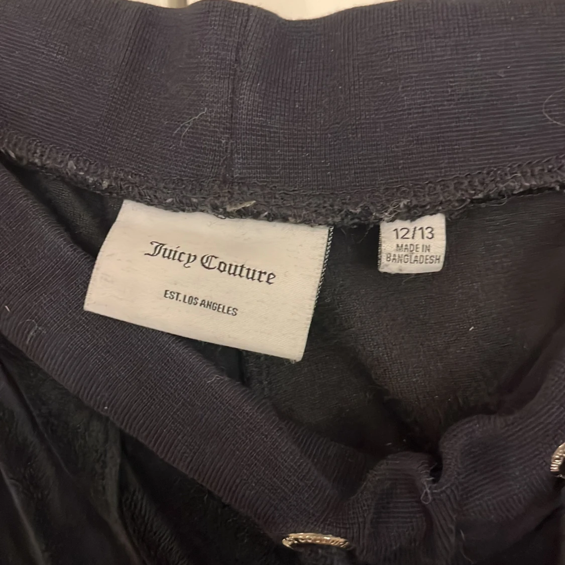 Mörk blåa Juicy Couture byxor - 93