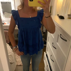 Blå blus - Supersöt blå blus💕