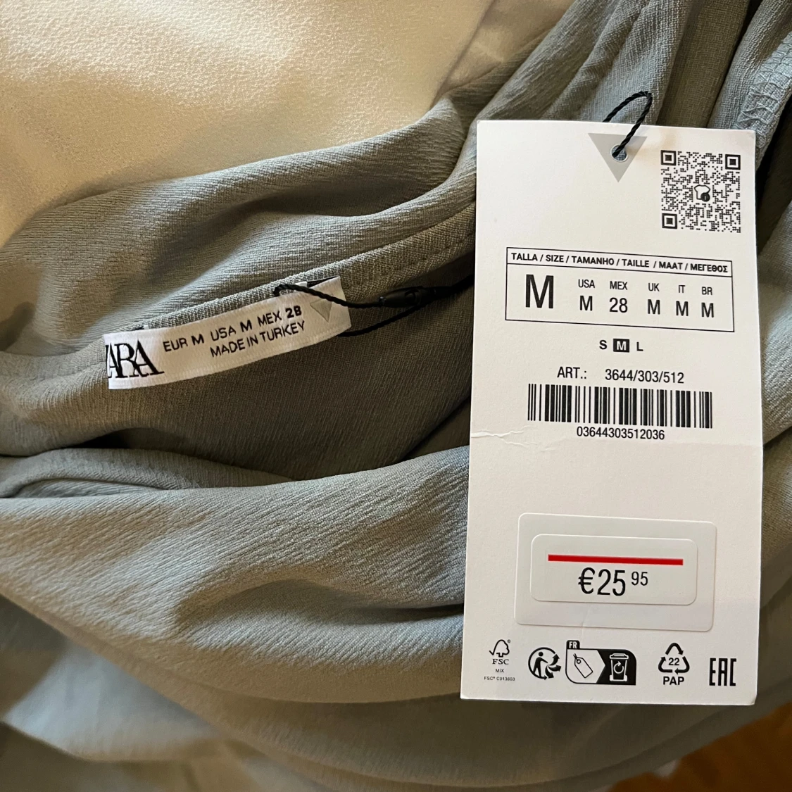 Ljusgrön klänning från Zara - 91