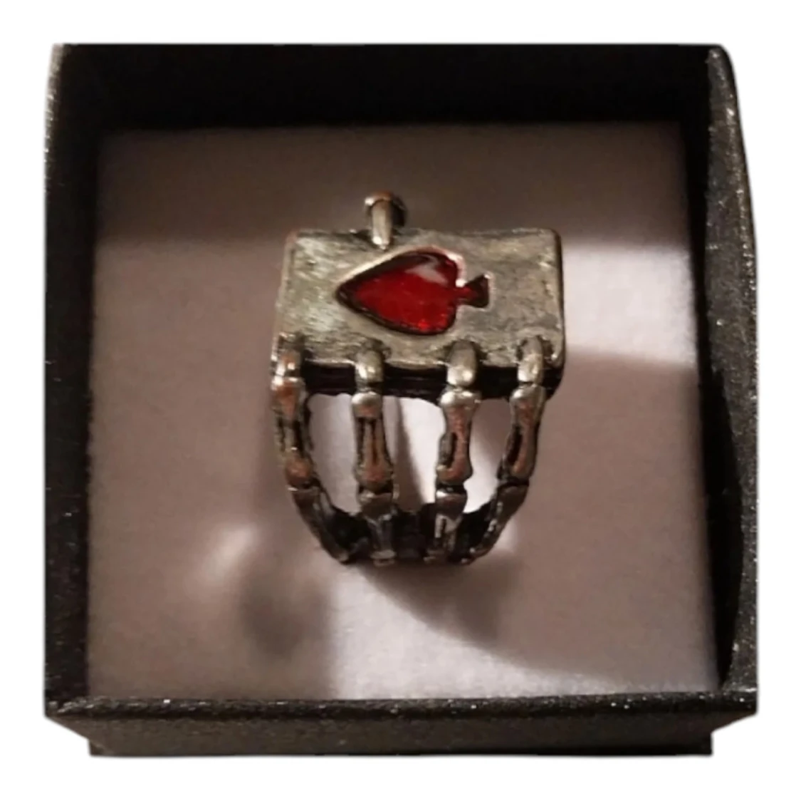 Chunky cool skelett ring - 90