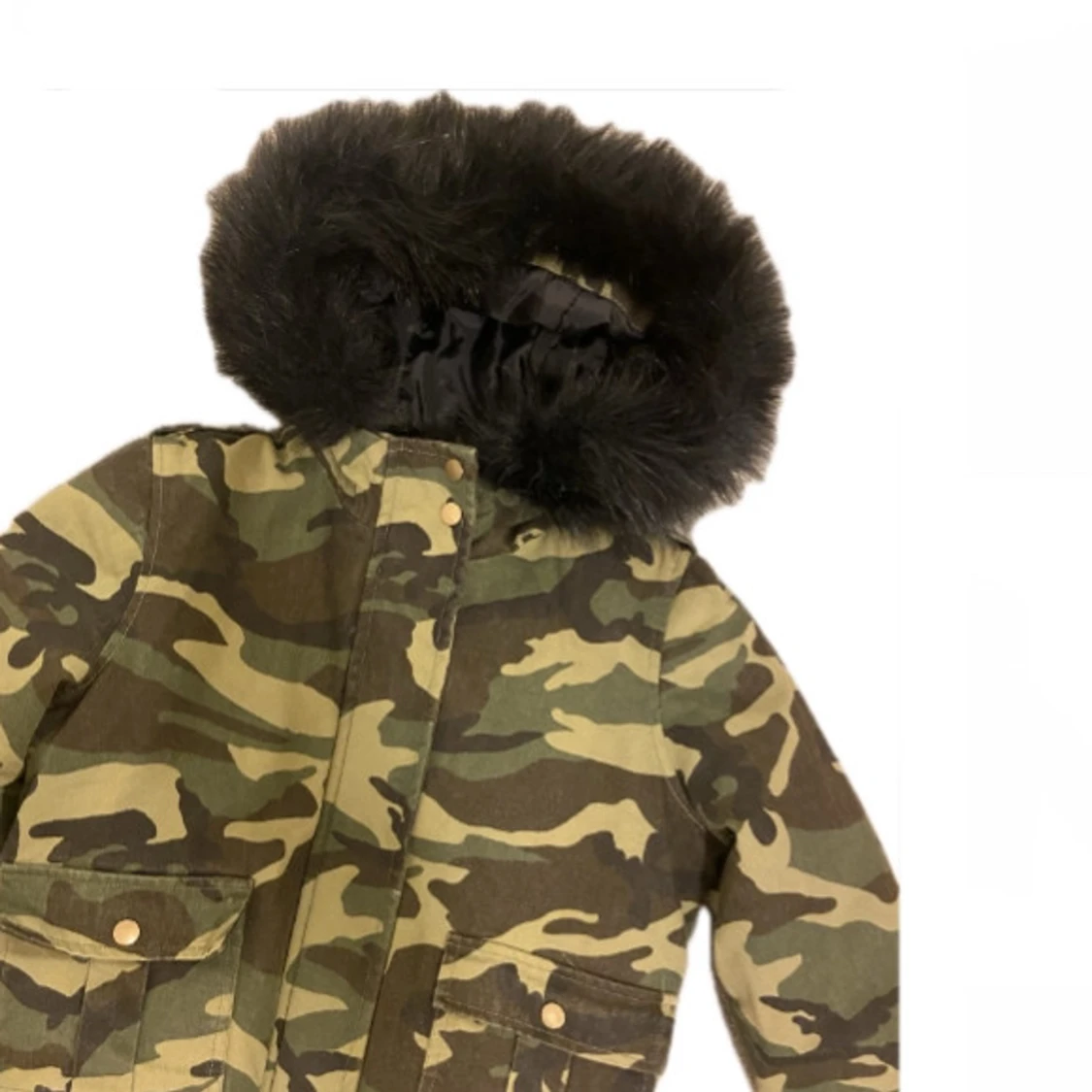 Camouflage jacka med pälshuva