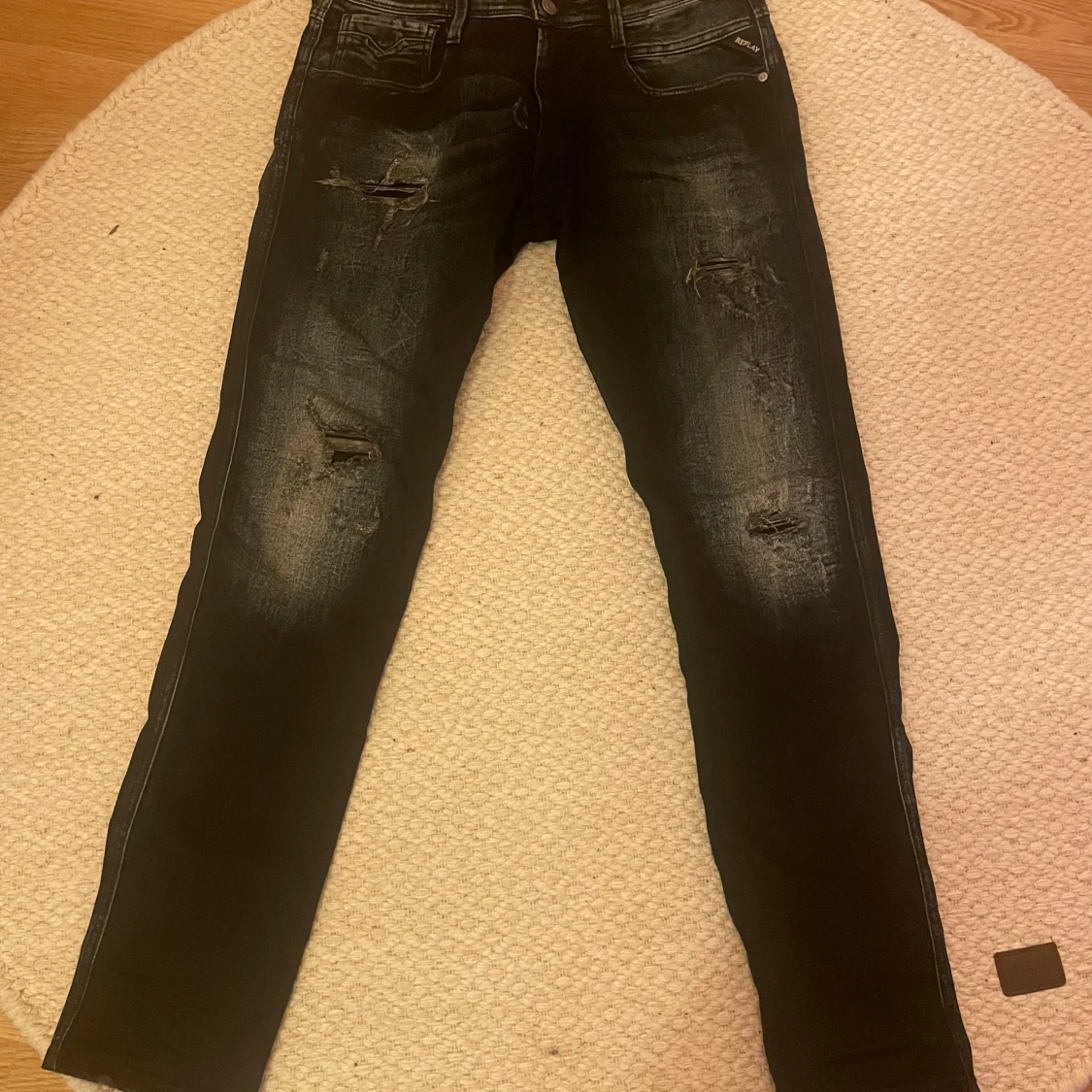 Svarta/Mörkblå replay jeans