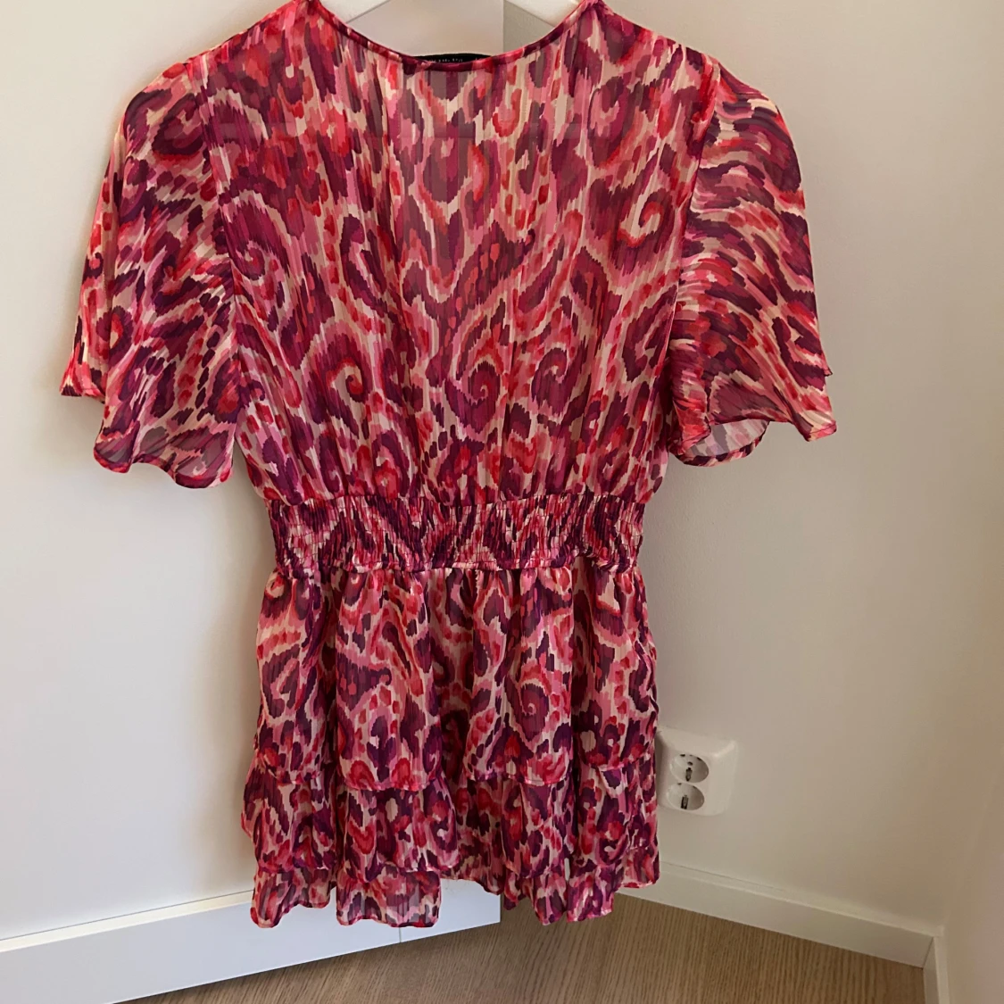 Mönstrad klänning från Zara - 90