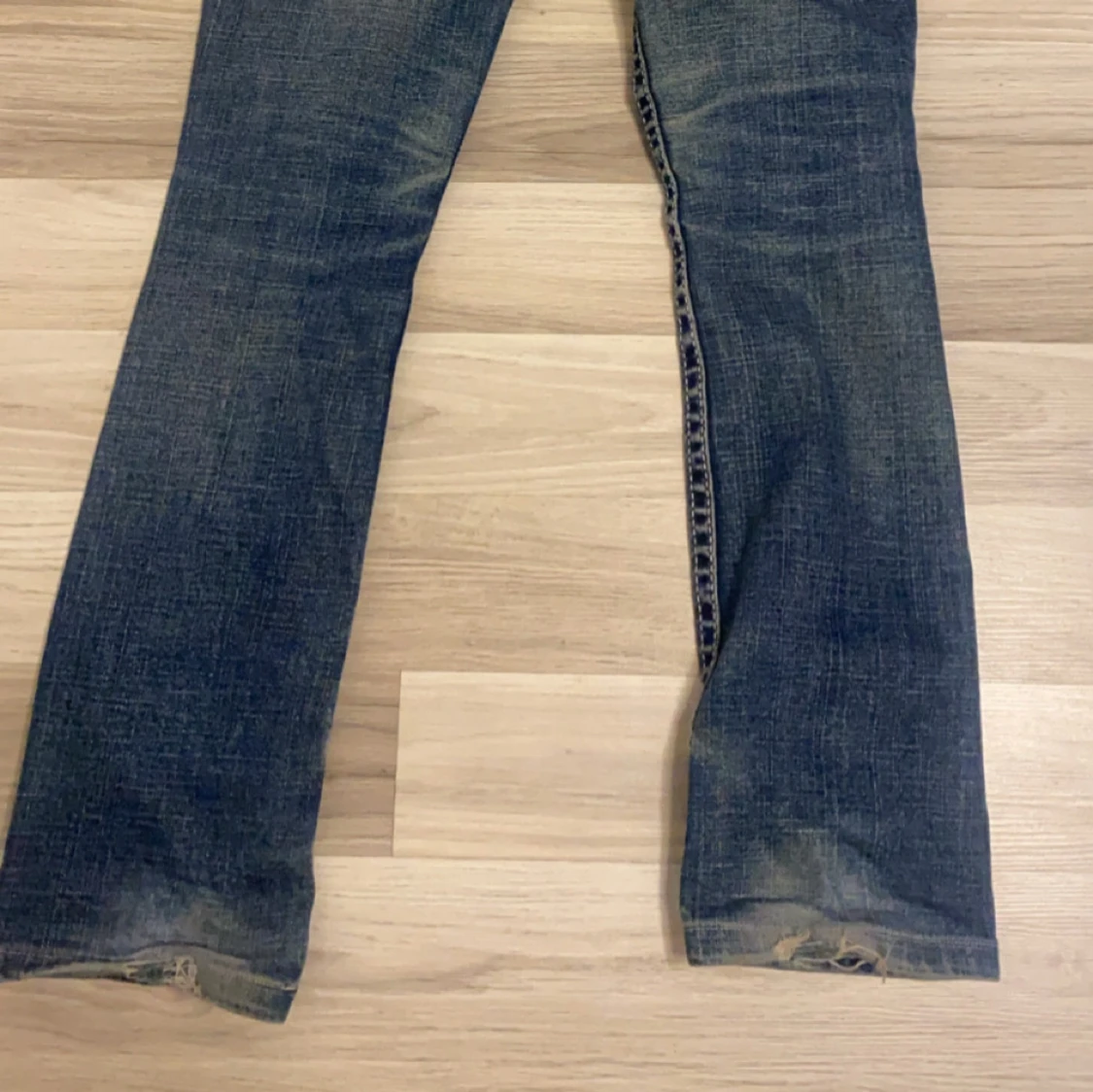 Blå jeans från True Religion - 90