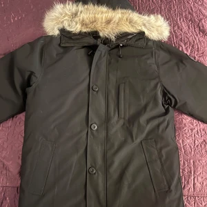Canada Goose Chateau Black Label - Helt ny! Finns i lager, marknadens absolut finaste kvalitet med dustbag och medföljande tillbehör! Fusion fit XXL, EU XL ‼️