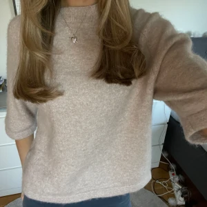Other stories tröja - Jättefin trekvartärmad tröja från &other stories💗