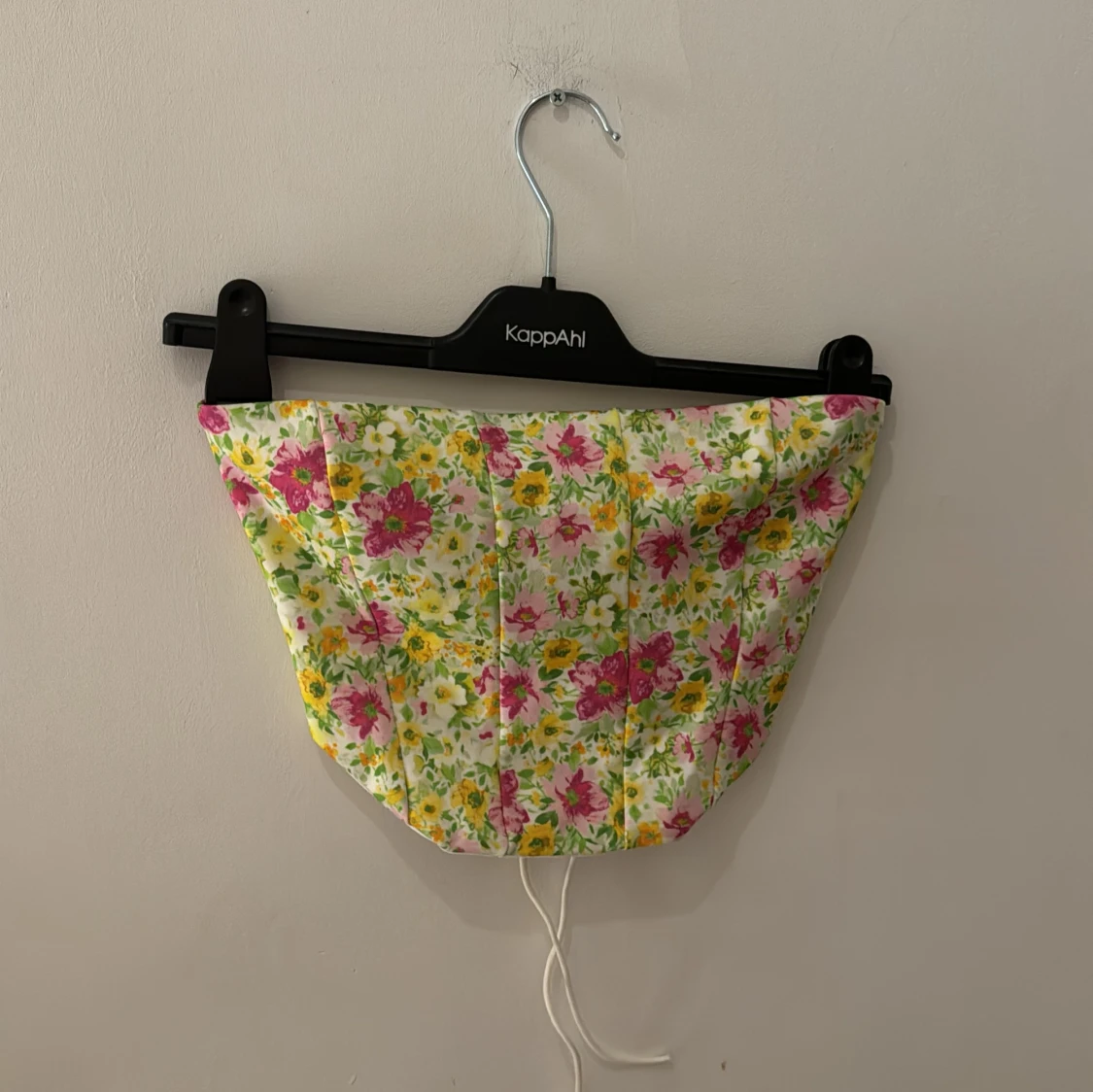 Gullig blommig topp med byxa - 90