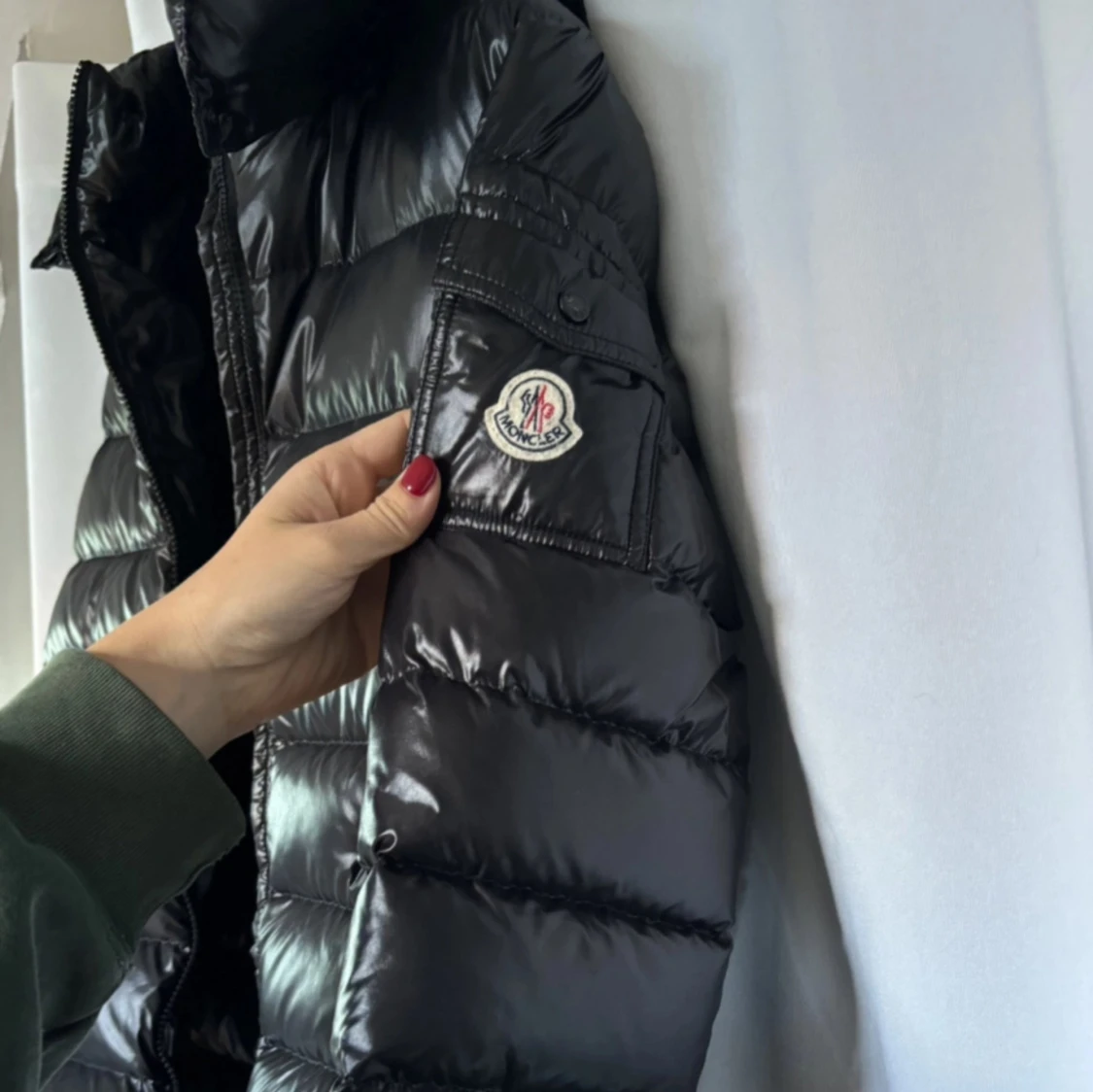 Svart dunjacka från Moncler - 90