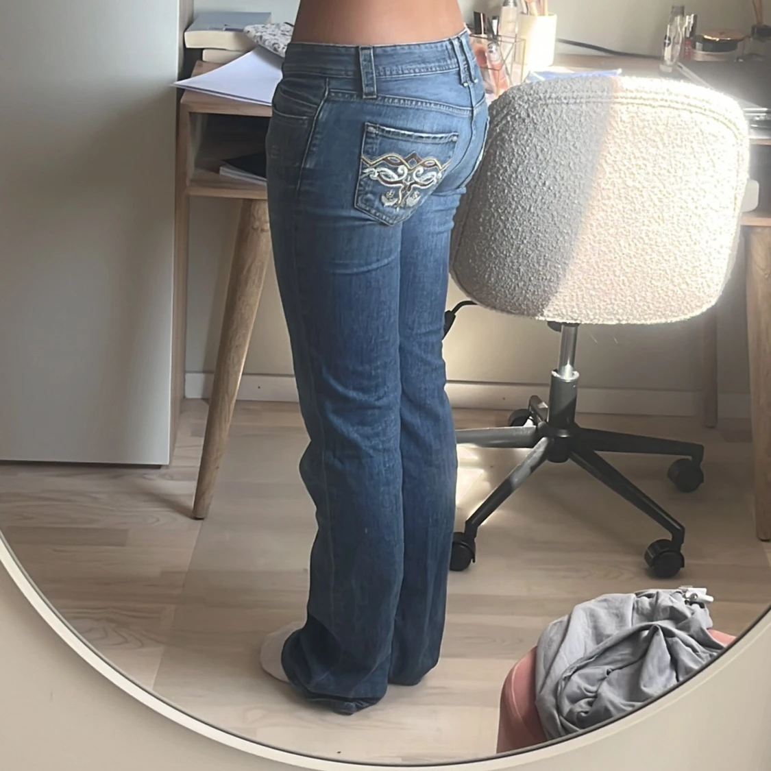 Blå bootcut jeans - 90