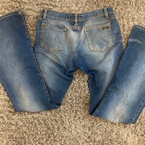 Jeans - Snygga jeans men tyvör för stora för mig, köpta hör på plick
