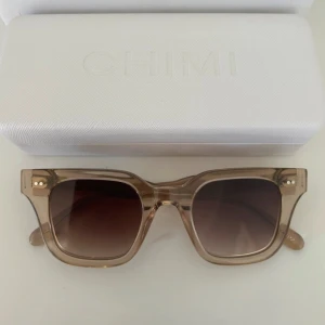 Chimi 04 ECRU - Bara använd någon gång, inga repor!