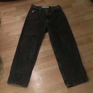 Polar big boy jeans  - Säljer mina big boy jeans i nyskick, köpt för 1300 på deras hemsida. Pris kan diskuteras 