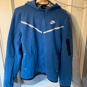 Nike tech fleece  - Bra skick Priset är inte spikat