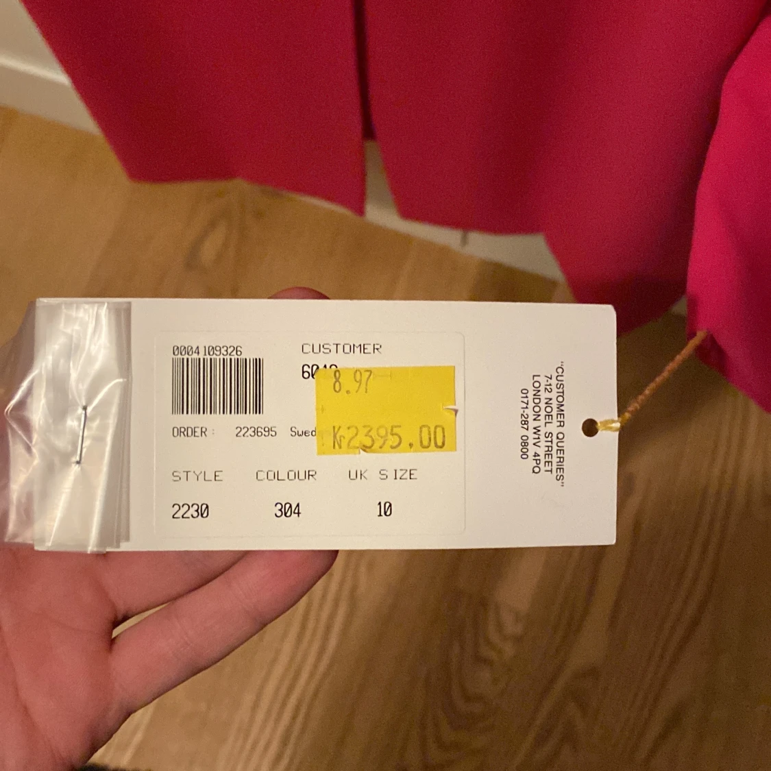 Röd kappa från Frank Usher | Nypris 2395 - 2