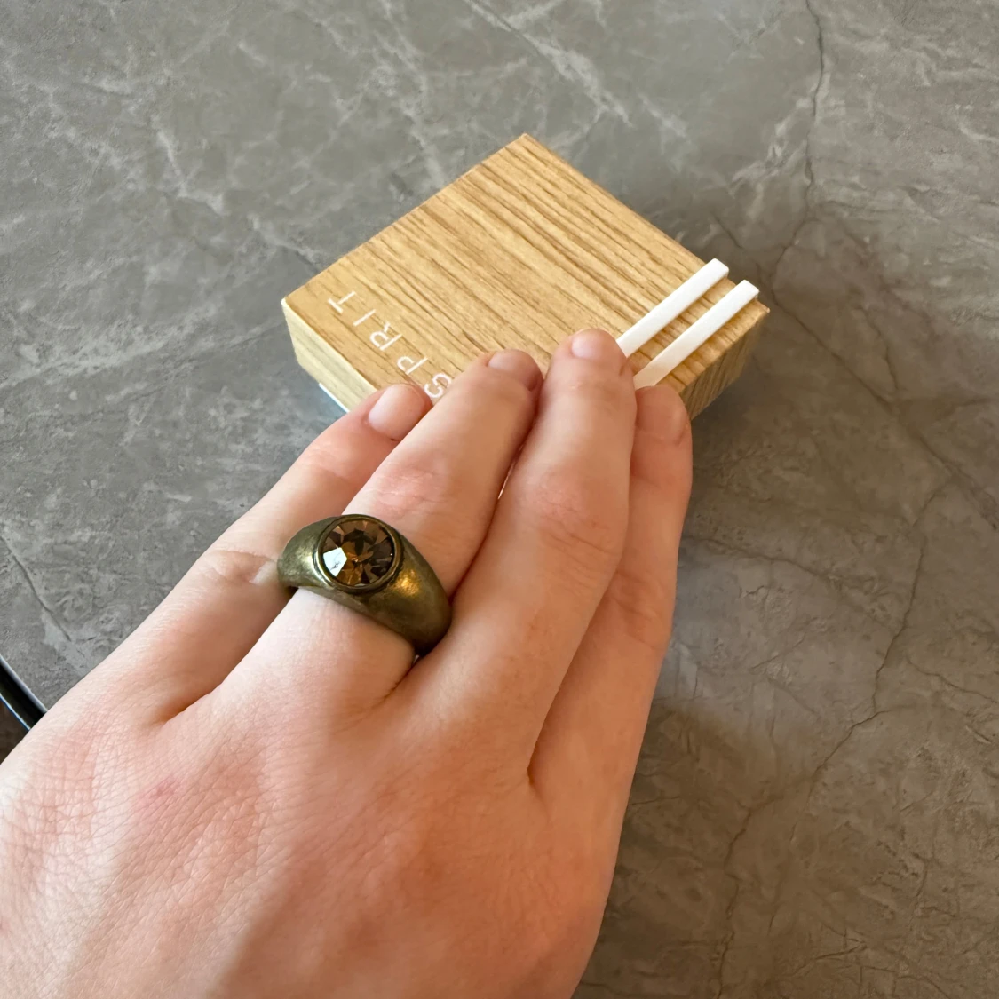 Ny ring med sten - 2