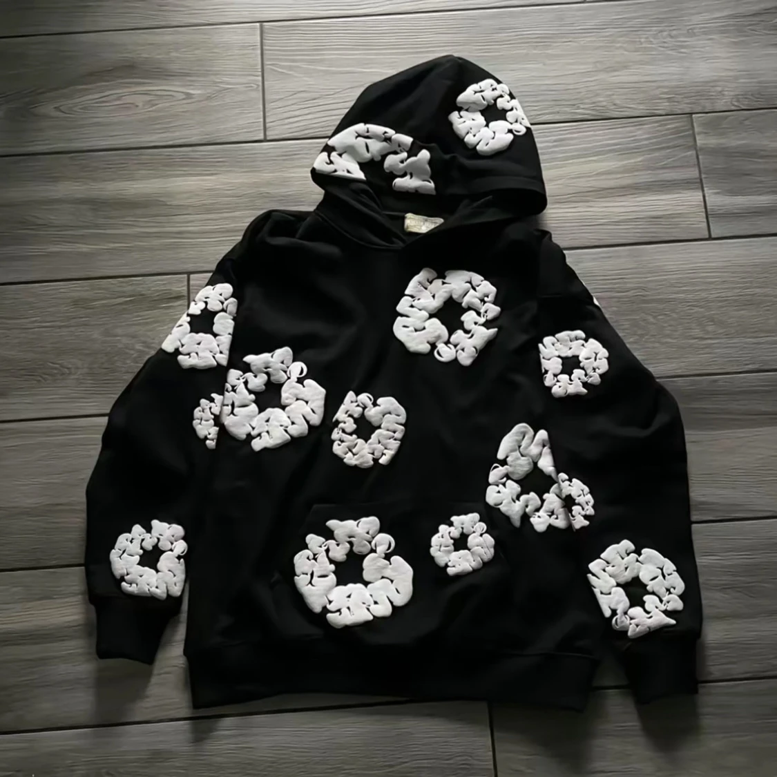 Svart hoodie och byxor från Denim Tears - 1