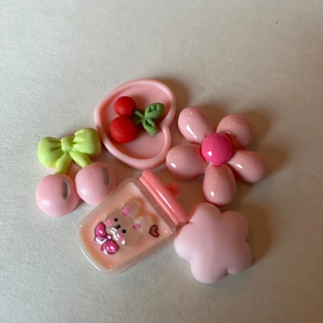 Mobildekorationer för mobilskal!