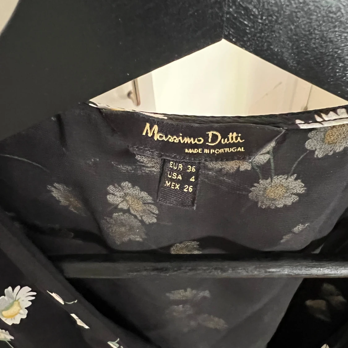 Blommig Massimo Dutti klänning - 91